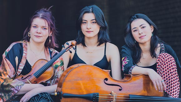 アスタティーン・トリオ