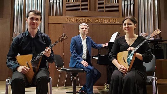 エルヴィラ・ドンスカヤ・アンド・ラマン・シチョヴ・デュオ